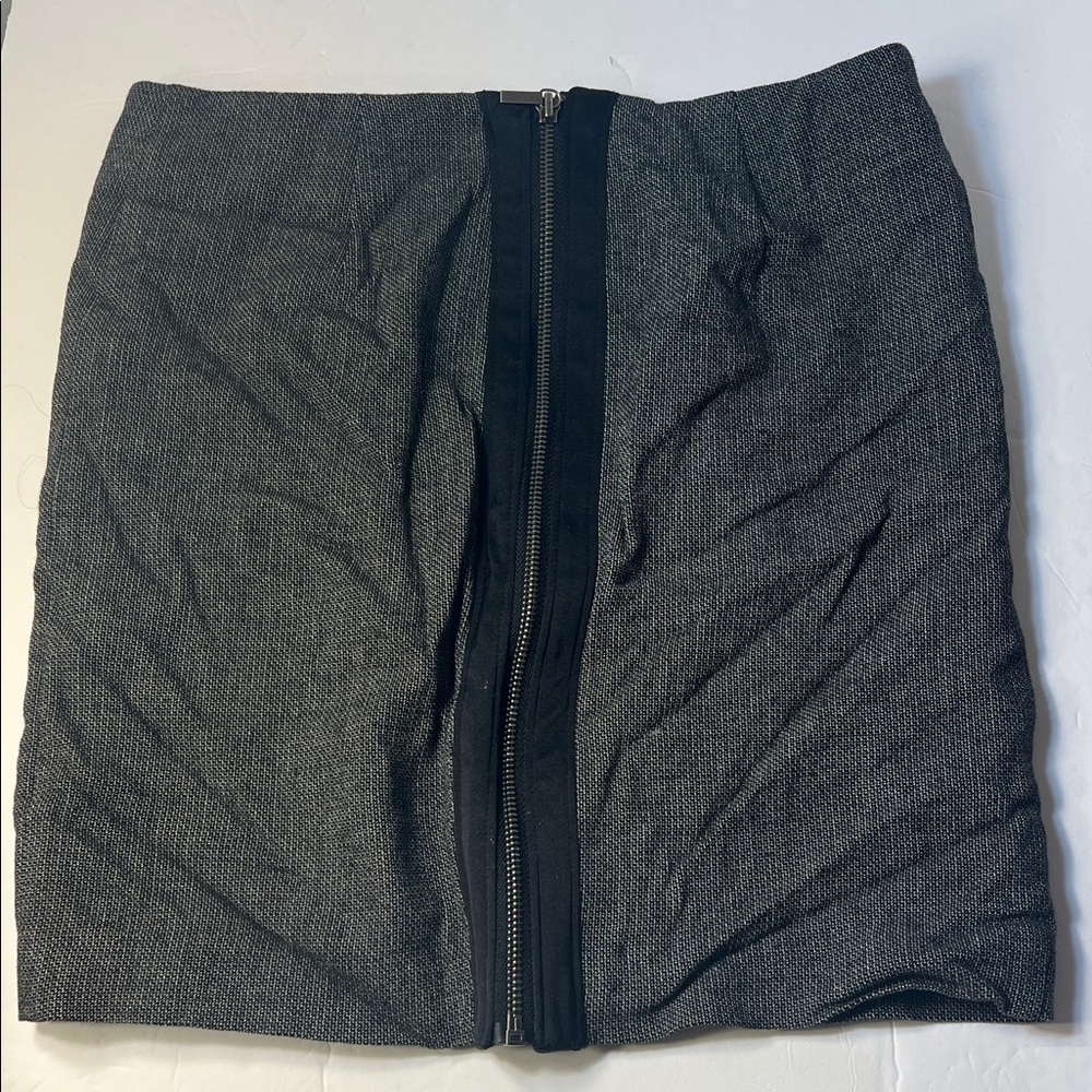 Classic Gray Tweed Pencil Skirt - Women's - Picture 2 of 8